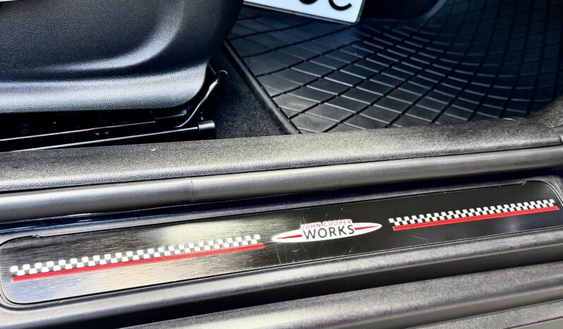 MINI CLUBMAN COOPER S 2.0 192 KM John Cooper Works full