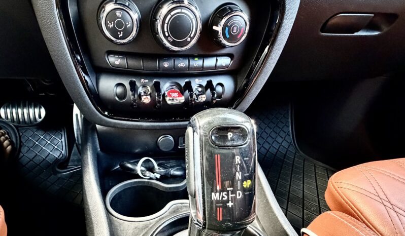 MINI CLUBMAN COOPER S 2.0 192 KM John Cooper Works full